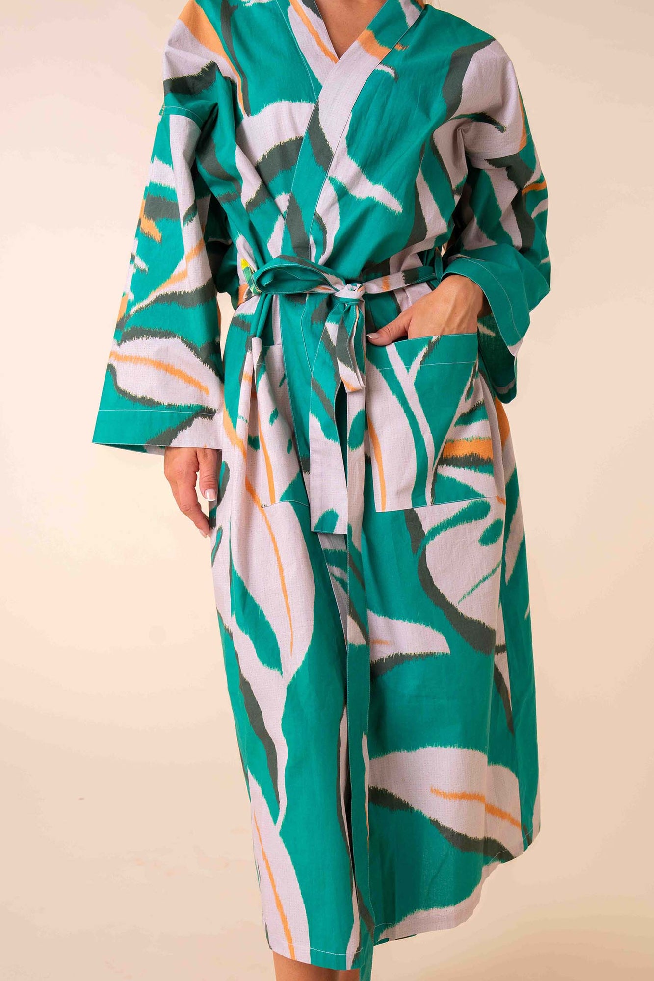 Ayana Robe