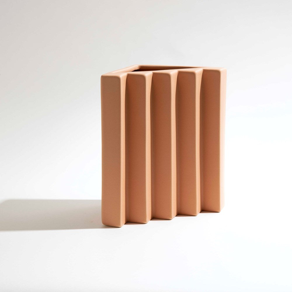Flinton Vase