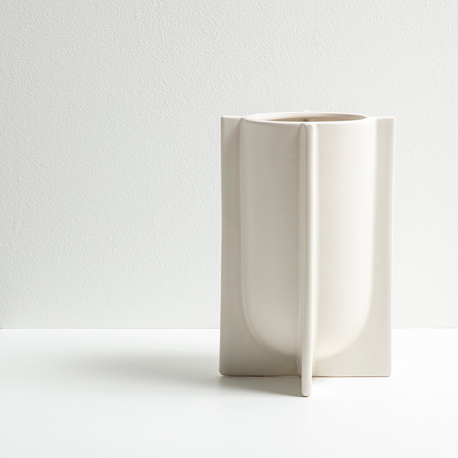 Chester Large Planter